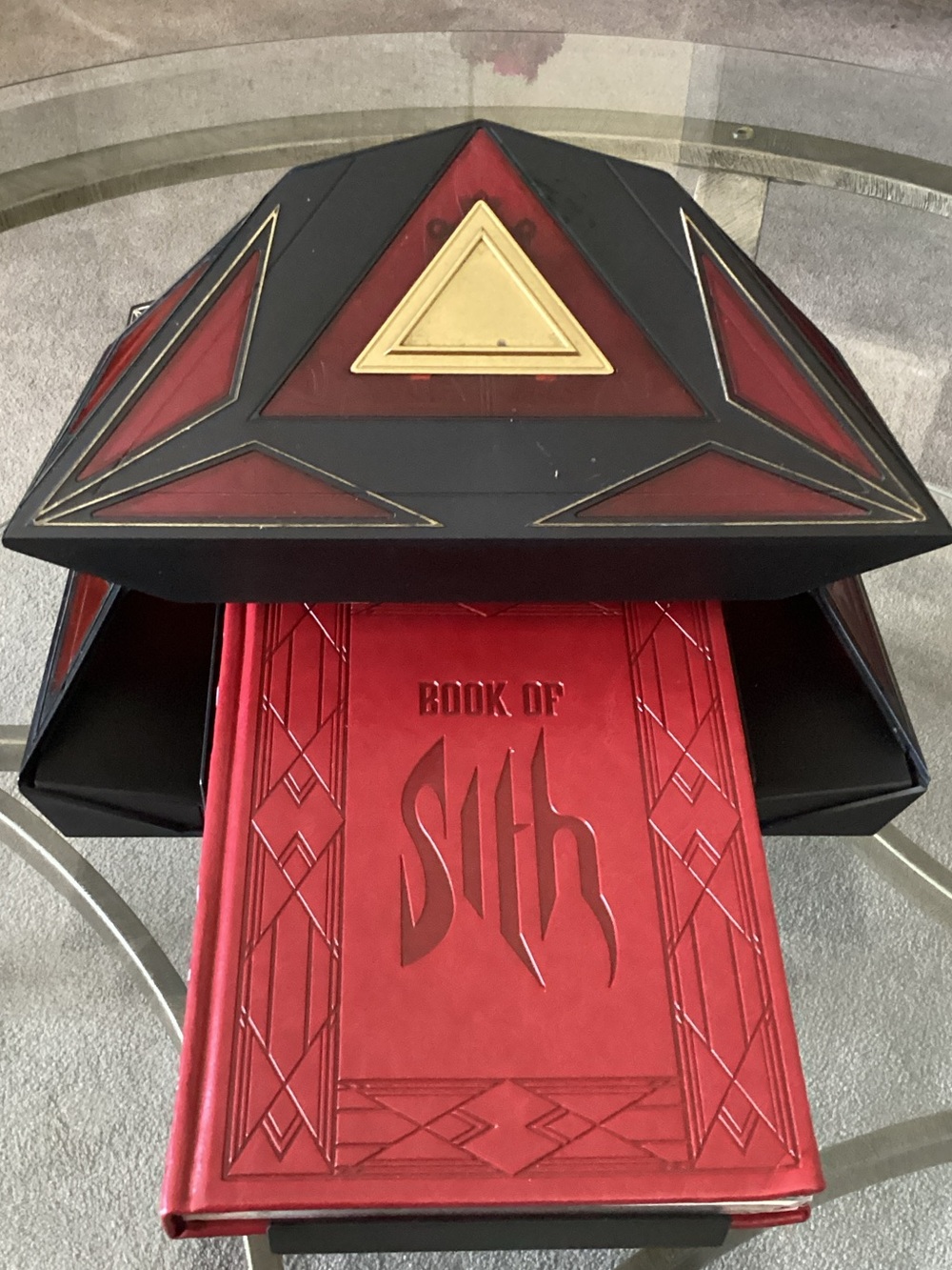 Star Wars Book of Sith Collector's Edition - Red